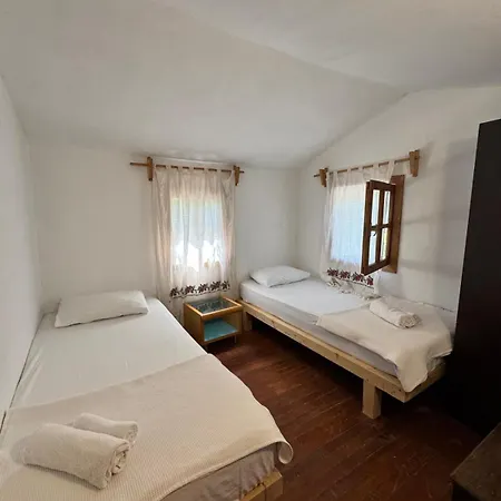 Kidrak Montenegro-1 Guest house