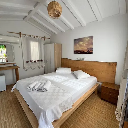 Kidrak Montenegro-1 Guest house Faralya