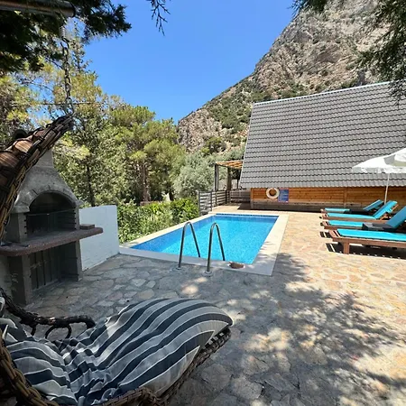 Penzion Kidrak Montenegro-1