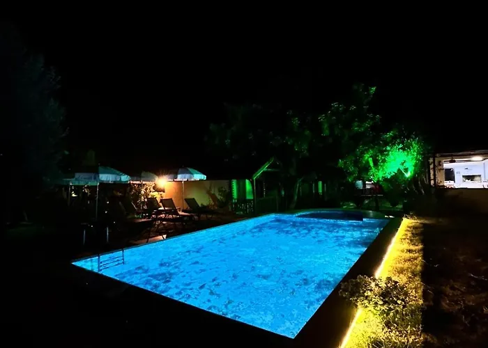 Penzion Kidrak Montenegro-1 *