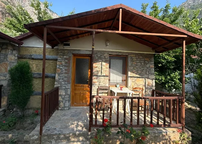 Kidrak Montenegro-1 ゲストハウス ファラリア